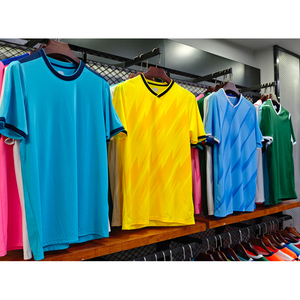 Ensemble de tenue de football unisexe 25/26 comprenant un maillot et des chaussettes, 100% polyester, imperméable, respirant, uniforme de football à manches courtes - Product Image 6