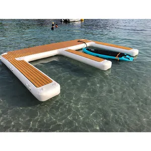 4.5x3m punto goccia LOGO personalizzato gratuito barca a motore Jet Ski galleggiante gonfiabile a forma di E Yacht Water Jetski Dock