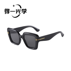 Square Large Frame Sunglasses Black Pc Frame Uv400 Women's <b>Eyewear</b> - Product Image 1