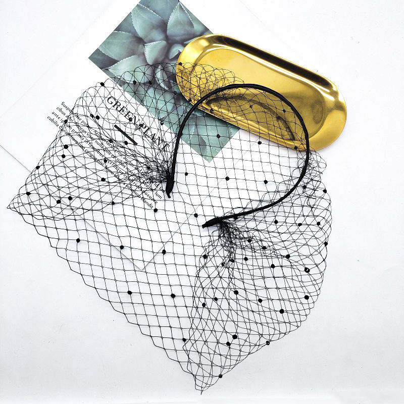 #5 mailles noires + strass noirs