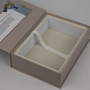 Caja <span class=keywords><strong>de</strong></span> papel <span class=keywords><strong>de</strong></span> cartón rígido con inserto forrado <span class=keywords><strong>de</strong></span> satén personalizado, tipo <span class=keywords><strong>de</strong></span> logotipo <span class=keywords><strong>de</strong></span> marca impresa, caja magnética, embalaje para regalo - Product Image 1