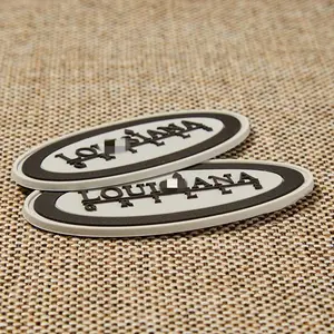 Badges en caoutchouc Etiquette 3D gaufrée en PVC personnalisée de haute qualité Patch en silicone avec logo Etiquette de vêtement personnalisée