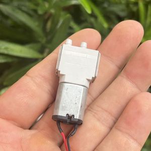Mini pompe à eau à diaphragme Cjwp12 3V 5V DC avec clapet anti-retour pour réparation et remplacement d'équipements mécaniques - Product Image 1
