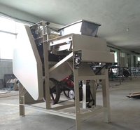 Machine automatique de traitement des noisettes, décortiqueuse d'arachides, égreneuse de cacahuètes, éliminateur de peau rouge, concasseur, broyeur, machine à peler les amandes et les noix d'arec
