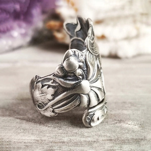 Anello Vintage Regolabile con Zircone a Forma di Giglio, Gioiello Floreale Anticato Testurizzato per Uso Quotidiano Femminile - Product Image 2