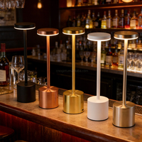 Lampe de table LED en gros, rechargeable, en métal, pour restaurant, lampe de salle à manger, lampe de bureau, veilleuse