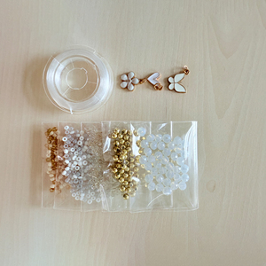 Conjunto de Joias de Mão Elásticas Bohemia para Mulheres com Pérolas e Cristais CCB - Product Image 2
