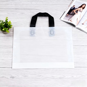 Bolsa de Compras de Plástico PE Biodegradable con Logotipo Personalizado, Bolsa de Transporte con Refuerzo Lateral, Bolsa de Embalaje para Comestibles, Ropa y Venta al por Menor - Product Image 5