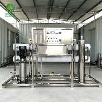Unité de purification d'eau par osmose inverse à une seule étape, directement connectable aux machines de remplissage de bouteilles