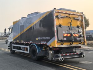 Camión para la Eliminación de Lodo en Caminos de Acceso a Minas, Barredora de Alta Presión de 10m³ con Sistema Completo de Reciclaje de Aguas Residuales - Product Image 3