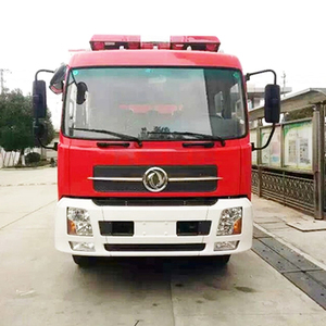 Nouveau camion-citerne de lutte contre l'incendie de 4 tonnes, 120 ch, efficace, moteur diesel 4x2, remorque à arroseur - Product Image 6