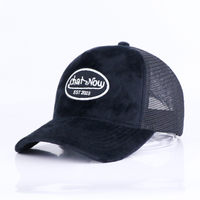 Gorra de camionero de terciopelo personalizada de malla al por mayor, gorra de camionero estructurada de 5 paneles, gorras bordadas personalizadas de alta calidad