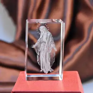 Family Wedding Decoration Souvenir Crystal Glass Cube 3D Laser Carving Jesus Photo Cube Crystal Religious Gifts