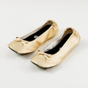 <span class=keywords><strong>Zapatillas</strong></span> de <span class=keywords><strong>Ballet</strong></span> suaves de PU de alta calidad para niñas tono dorado plateado fábrica al por mayor suela dividida de cuero <span class=keywords><strong>zapatillas</strong></span> planas de <span class=keywords><strong>Ballet</strong></span> baratas - Product Image 4