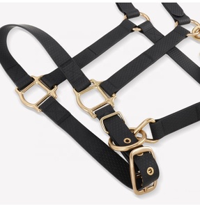 Collier <span class=keywords><strong>de</strong></span> tête <span class=keywords><strong>de</strong></span> licou <span class=keywords><strong>de</strong></span> cheval en PVC miniature <span class=keywords><strong>de</strong></span> couleur noire avec logo personnalisé imperméable Mini poneys vente en gros <span class=keywords><strong>de</strong></span> licou <span class=keywords><strong>de</strong></span> cheval personnalisé - Product Image 3