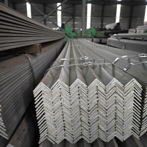 Acier d'<span class=keywords><strong>angle</strong></span> galvanisé inégal/égal Q235 Q355 Q275 S235JR S355JR S275JR <span class=keywords><strong>A36</strong></span> A572 Gr50 SS400 SM490B SM490A pour contreventements diagonaux - Product Image 4