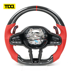 Volant sport en fibre de carbone TDD compatible avec BMW CS, cuir perforé rouge avec marque centrale rouge - Product Image 1