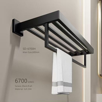 Usine d'articles sanitaires : Solution complète pour salle de bain, comprenant porte-serviettes, pommeau de douche, robinet, lavabo, ensemble de sanitaires et ensemble WC