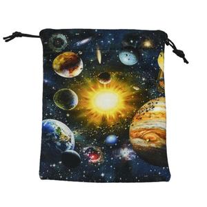 <span class=keywords><strong>Bolsa</strong></span> <span class=keywords><strong>de</strong></span> tela <span class=keywords><strong>de</strong></span> terciopelo Algodón Terciopelo Impresión colorida Cordón <span class=keywords><strong>Bolsa</strong></span> pequeña para entusiastas <span class=keywords><strong>de</strong></span> las cartas del Tarot Consejeros psicológicos - Product Image 1