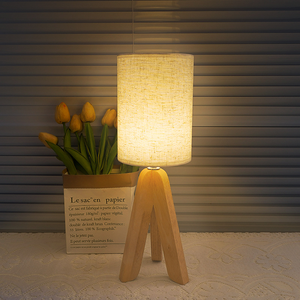 WINNNER Lampe de table LED à base en bois, blanc chaud 2700K, contrôle tactile, intensité réglable, design scandinave, veilleuse de chambre, petite taille - Product Image 6