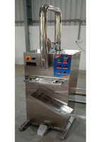 Machine de remplissage semi-automatique manuelle haute performance pour sachets de lait en plastique, système en acier inoxydable pour lait, lassi, babeurre et yaourt.