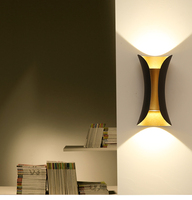 Applique murale de jardin moderne en aluminium avec diffuseur en polycarbonate, étanche IP65, lampe murale extérieure