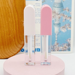 Mini Tubo de Brillo Labial de Plástico de 1.5 ml, Color Blanco Rosado, Tamaño Personalizado, con Logotipo, para Cosméticos - Product Image 1