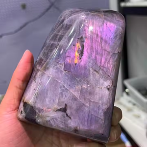 Vente en gros de pierre naturelle de palmier en cristal de <span class=keywords><strong>Labrador</strong></span> rose violet pierre de Labradorite violette brute Feng Shui pour décoration - Product Image 6