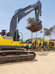 Excavatrice hydraulique sur chenilles Volvo EC380d d'occasion la plus vendue Charge nominale de 2 tonnes pour l'exploitation minière et la construction Excavadora Escavadora d'occasion - Product Image 3