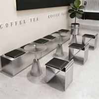 Ensemble de mobilier de salle à manger commercial moderne et minimaliste en métal - Table ronde en acier inoxydable et bancs pour salon