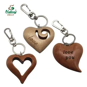 Cũng đánh bóng gỗ thủ công mỹ nghệ Keychain ủng hộ đám cưới biểu tượng tùy chỉnh Valentine của món quà ngày bằng gỗ hình trái tim Móc chìa khóa