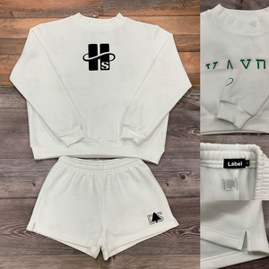 Conjuntos deportivos casuales de dos piezas para mujer al por mayor, conjunto de sudadera de cuello alto bordado de manga larga de algodón personalizado y pantalones cortos - Product Image 4