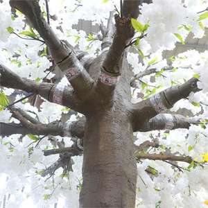 Arbre artificiel de fleurs de cerisier blanches en tissu de soie, pour usage intérieur et extérieur, décorations pour mariages, banquets et festivals - Product Image 3