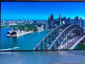 จอแสดงผล LED แบบติดตั้งภายในอาคาร P2.5 ความละเอียด 4K สำหรับโบสถ์ ห้องประชุม คลับ บาร์ จอแสดงผลดิจิทัล LED ความสว่าง 1000cd/m - Product Image 4