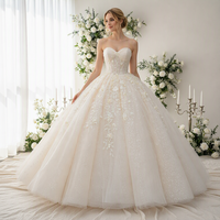 Gaun Quinceanera Modern Model V-Neck Panjang Menyentuh Lantai dengan Hiasan Bunga 3D, Renda Mutiara, Ekor Chapel, Ukuran Plus, Aplikasi Vestidos De Novia