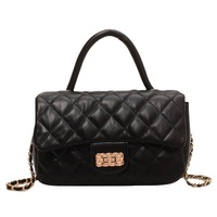 Sac bandoulière pour femme avec broderie motif losanges et chaîne, nouvelle collection été 2024, mini sac carré texturé tendance à sangle unique