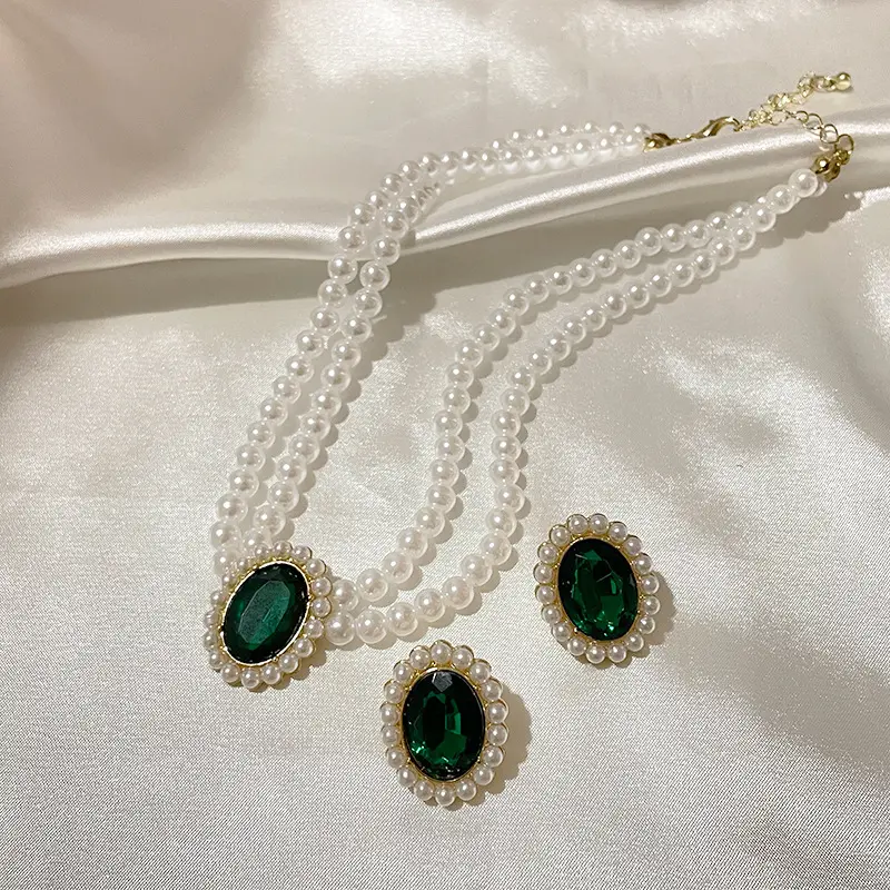 Mode Vintage élégant Double couche collier de perles pierres précieuses boucle d'oreille vert émeraude pendentif collier ensembles pour les femmes fête