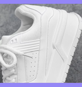 New Lcve Designer Luxury Sneakers Men &amp; Women Breathable Anti-Slip Sneakers Casual Flat Heel High Cut Fashion <strong>Trainers</strong> <strong>With</strong> Box - Product Image 3