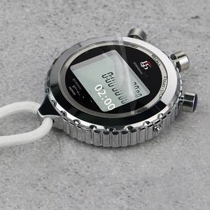 Chronomètre numérique étanche en acier inoxydable à trois rangées pour entraînement sportif sur piste et terrain (10/100 voies) - Product Image 4