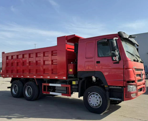 Nuovissimo Camion Ribaltabile Sinotruk a 10 Ruote, Autocarro Pesante Euro 2 con Guida a Sinistra, Trazione 6x4, Motore Diesel - Product Image 3