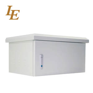Armoire extérieure de 19 pouces 6U, profondeur 450 mm, avec 2 ventilateurs, RAL7035SN, largeur 600 mm, boîtier métallique étanche IP65 - Product Image 1