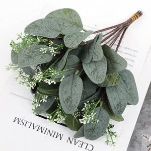 Foglie di Eucalipto Artificiali, Piante Finte per Decorazioni Casa, Feste e Matrimoni - Product Image 1