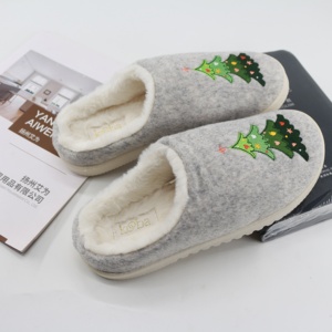 Precio al por Mayor: Pantuflas de Mujer para Primavera/Navidad, con Logotipo Personalizado, Cálidas para Invierno, Antideslizantes, Ligeras, Estilo Hotel, de TPR - Product Image 4