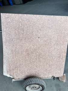 Kharda Rouge Poli Flammé Granit Résistant Aux Intempéries Éclat Longue Durée Façades De Bâtiment Élégantes Solutions De Revêtement De Sol Grande Dalle Pierre - Product Image 2