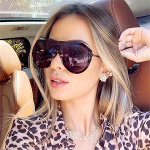 Nouvelles Lunettes de Soleil Carrées Surdimensionnées Sans Monture UV400 Tendance 2021 pour Hommes et Femmes - Product Image 2