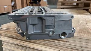 三菱キャンター新品アルミ4P10T2/<span class=keywords><strong>4</strong></span>/6シリンダーヘッドアセンブリOE 908559車用エンジンモデル - Product Image 4