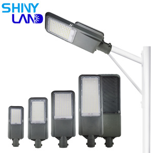 빠른 배달 IP66 방수 야외 도로 고속도로 주차장 120 Lm/W 발광 효율 CE RoHS 인증 LED 가로등 - Product Image 1