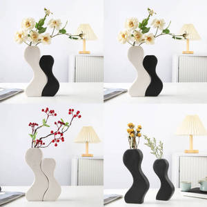 Vase en céramique décoratif créatif Art Déco, nouveau design 2024, pour la décoration de la maison et les anniversaires - Product Image 2