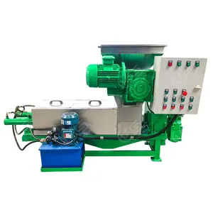 Screw press cassava fruit vegetable food waste dewatering machine , solid liquid separator machine for sale