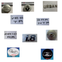 Parti in Plastica per Interni ed Esterni di Auto Russe Lada, Inclusi Emblemi, Coperture Fari, Pomelli del Cambio e Simili.